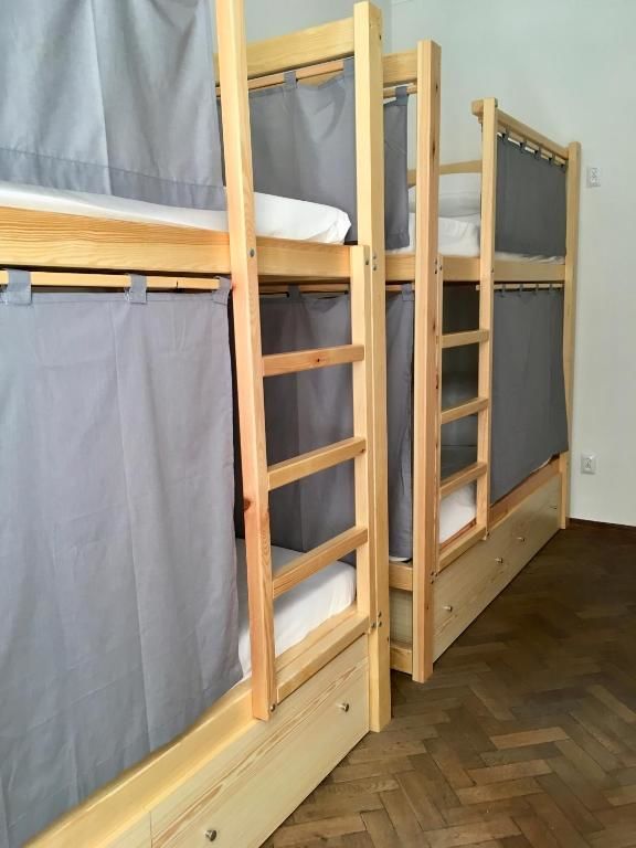 Хостелы Bison Hostel Краков-53